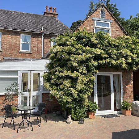 Apartamento The Corner House, 36, Broadway Road, Evesham Exterior foto