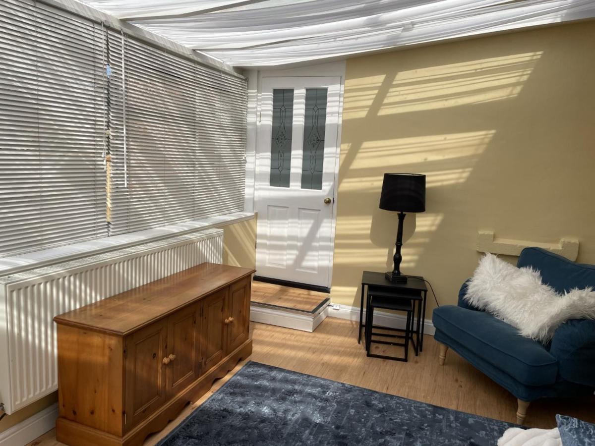 Apartamento The Corner House, 36, Broadway Road, Evesham Exterior foto